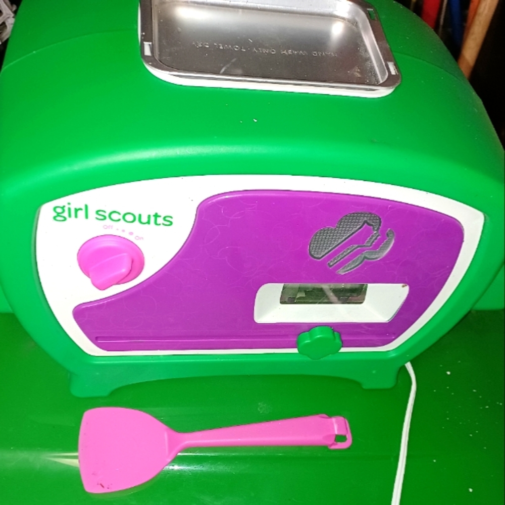 Girl Scouts Easy Bake Oven